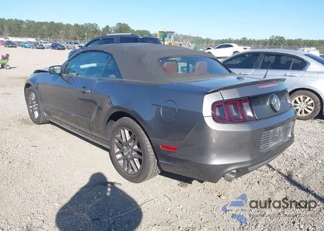 2013 Ford Mustang V6 Premium z USA, uszkodzony, nr VIN 1ZVBP8EM6D5227942